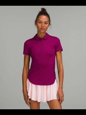 Lululemon Quick-Drying Short Sleeve Polo Shirt
Magenta Purple Size 4